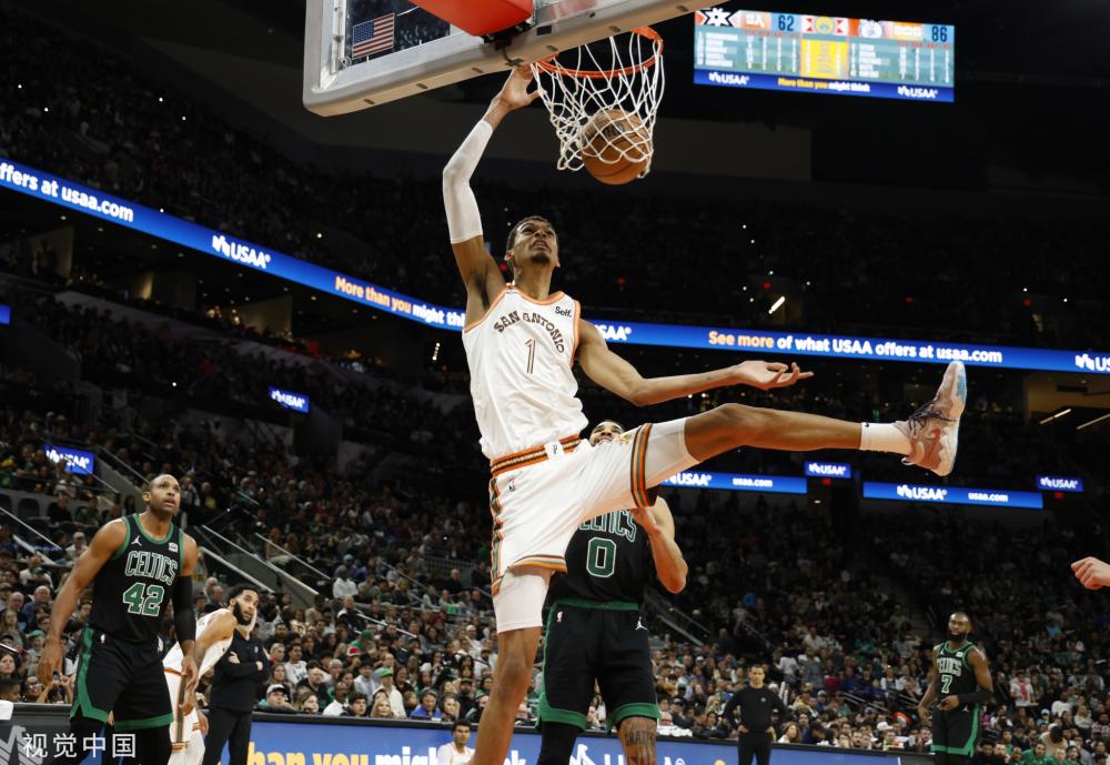 防守端的轮 防守端的轮